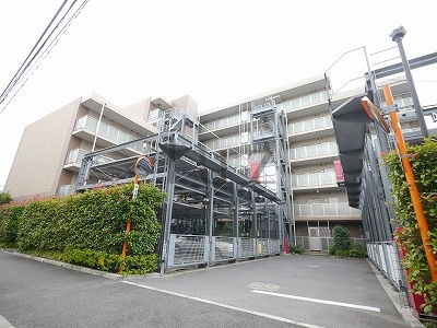 サンハイム鶴見の外観