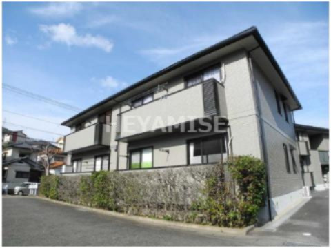 ロイヤルコート　A棟の外観
