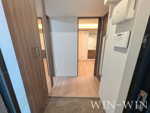 D-avance前田町二丁目の玄関