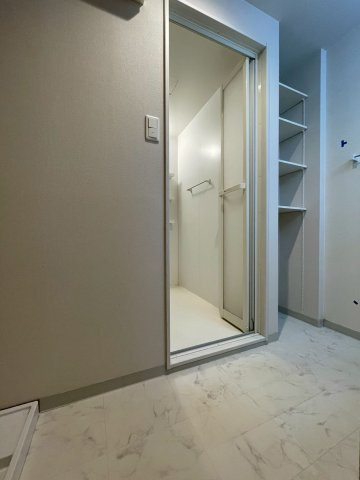 ラクラス呉服町の洗面所