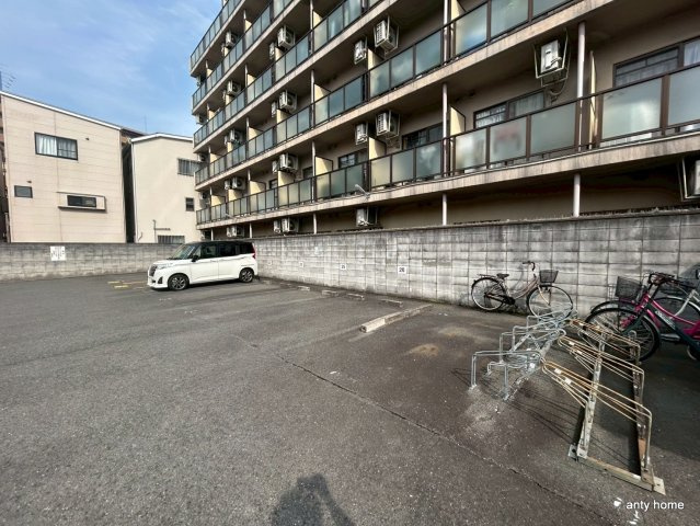 ノルデンハイム豊里 仲介手数料無料の駐車場