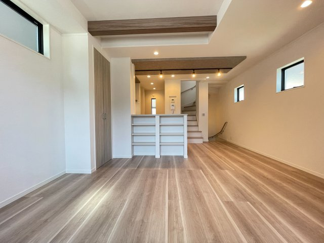 【居間・リビング】 | 和光市新倉2丁目　中古一戸建住宅（成増店）