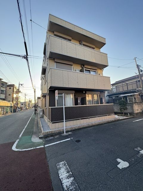 クリエスト