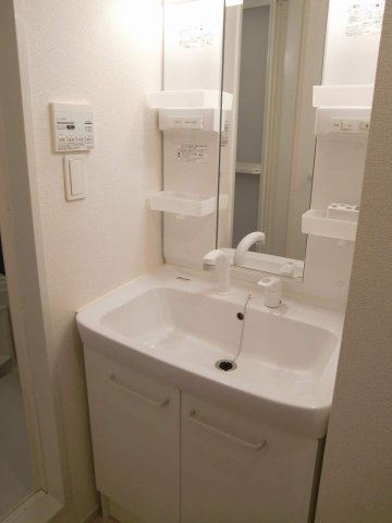 コーポ勢多Ⅵ番館の洗面所