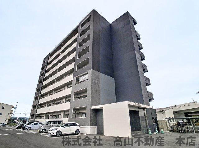 直方市大字下新入の賃貸マンションの外観