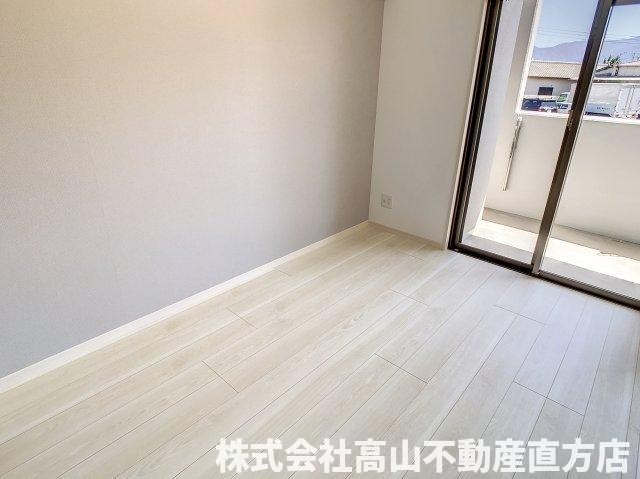 直方市大字下新入の賃貸マンションの寝室