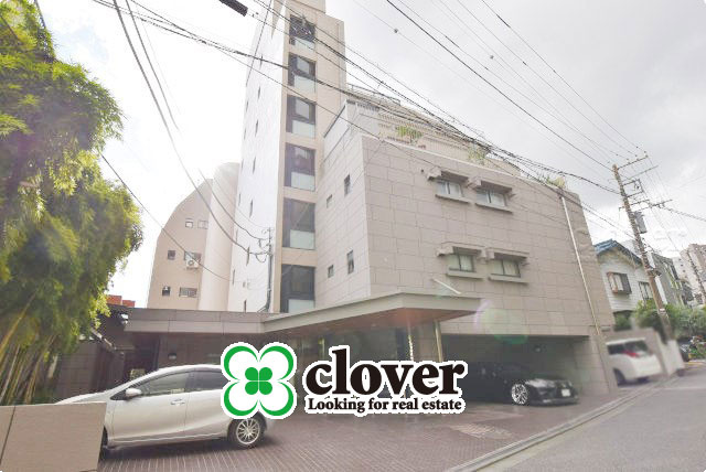 【外観】 | コーポ小石川 | 手入れの行き届いた外壁やエントランスなど、「見ればわかる」レベルで清潔感を保ったマンションです。築年数を感じさせない姿で皆様をお出迎えします。～即日のご見学可能～　お問合せはお気軽にどうぞ。