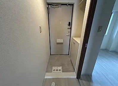 グランパレス小熊の玄関