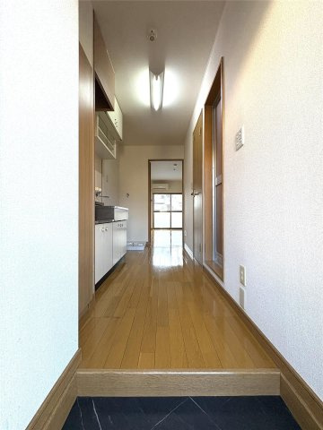 ロザリアムＫの玄関