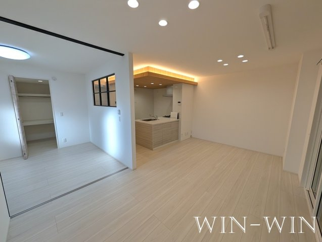 D-avance前田町二丁目の洋室