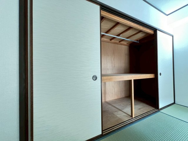 ファミール若園の収納