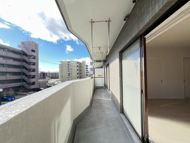 ファミール若園のバルコニー