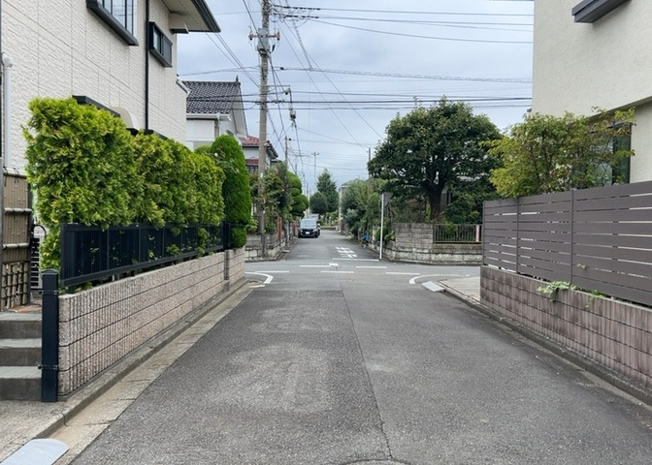 【展望】 | 眺望を気にして物件を探す場合、前面に建物が建っていないか現地で確認しましょう！前面に建物があると景色はもちろん、日当たりや風通しにも影響が出てきます。住んだ時のことを想像しながら現地見学をしましょう。