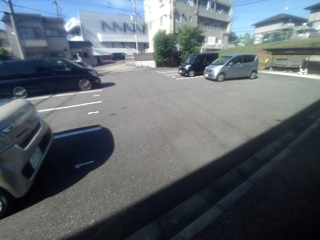 パルティーダSの駐車場