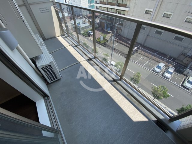 ブランズタワー梅田North　豊崎小学校区のバルコニー|ブランズタワー梅田North（ブランズタワー梅田ノース）　バルコニー