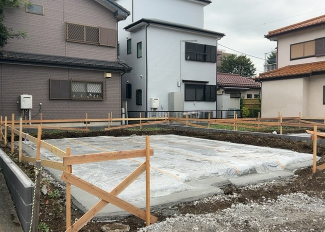 【外観】 | 物件の詳細については、現地を見てわかること以外に、役所や法務局などで調べないとわからないことがあります。そのため、現地に行く場合は、もしこの物件を買ったらどのような生活ができるかをイメージしましょう。