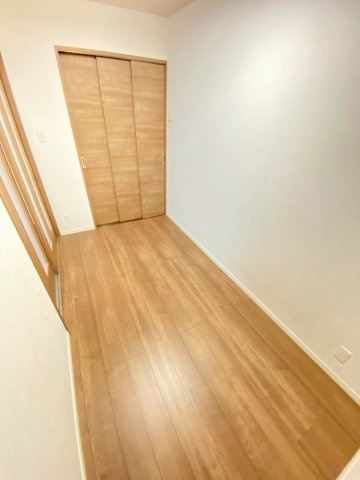 【寝室】