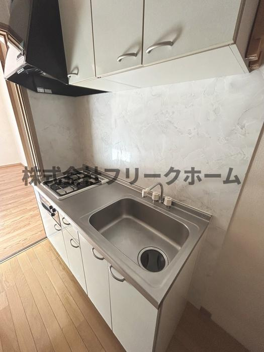 武蔵野市境南町２丁目のアパートのキッチン