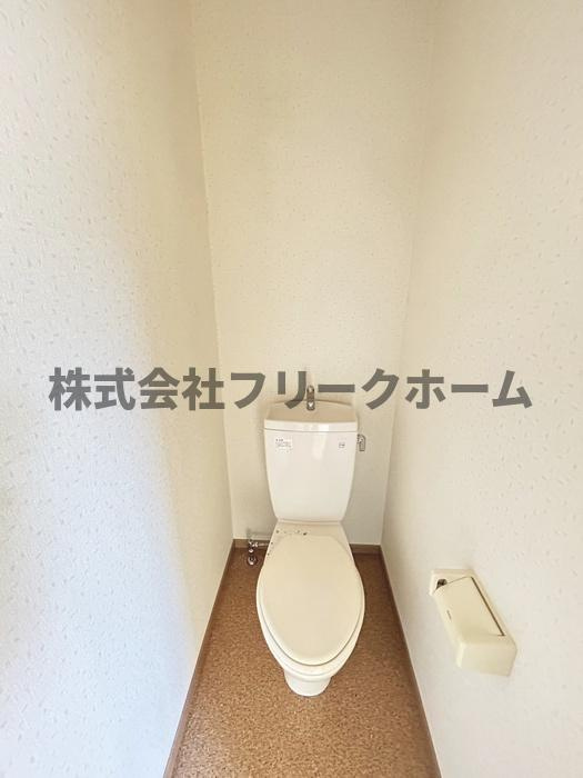 武蔵野市境南町２丁目のアパートのトイレ