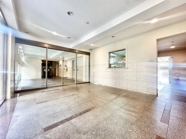 【エントランス】リビンコート問屋町タワー
