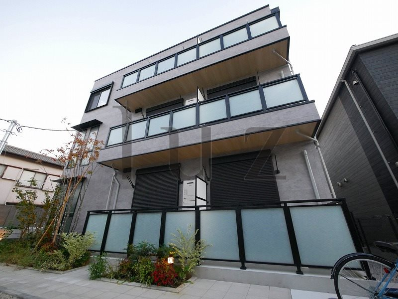 リヴェルテ西横浜の外観