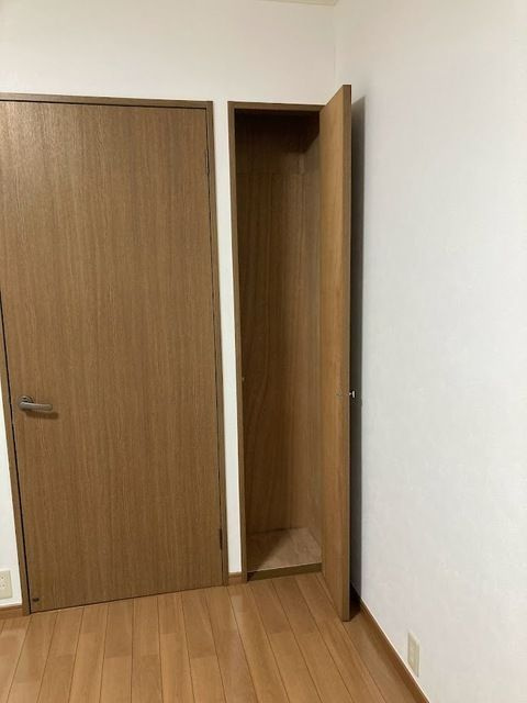キングダム・エフの寝室