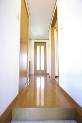 クロノス21御領Aの玄関