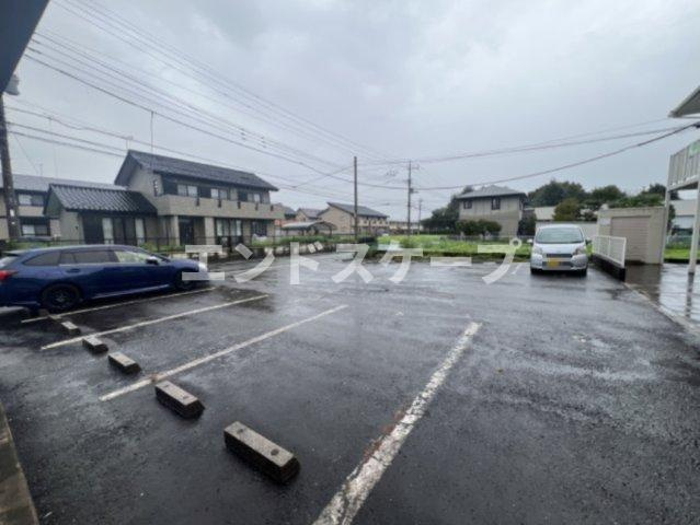 ディアコートの駐車場|高崎、前橋のお部屋探しはエンドスケープまで！お客様の理想お聞かせ下さい♪