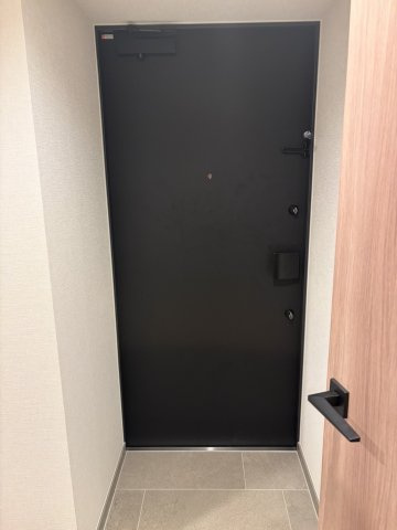 リビオメゾン田端の玄関
