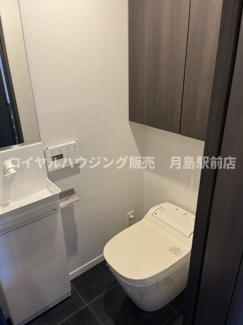 ☆お手洗い場付きのタンクレストイレです☆