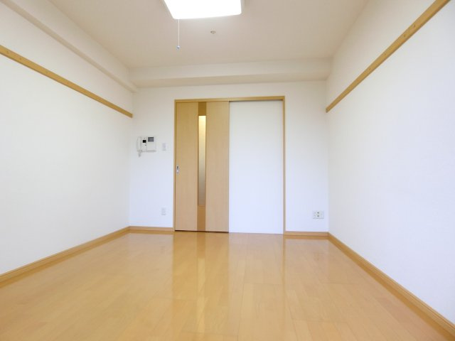 エスト茨木の寝室