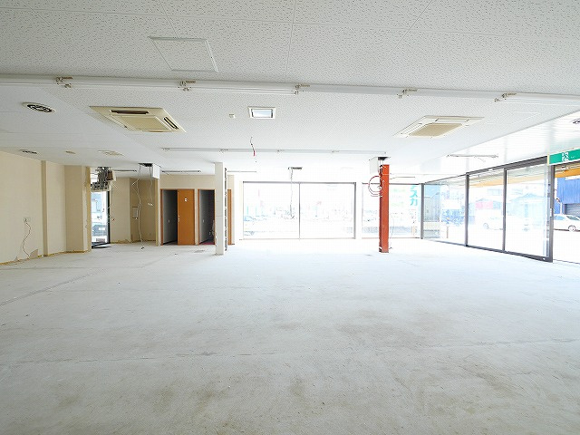 奈良事務機本社ビルAの内装