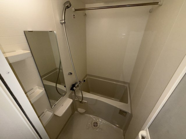 プレサンスジェネ新神戸ステーションフロントの浴室|同物件別部屋写真