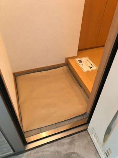 【玄関】