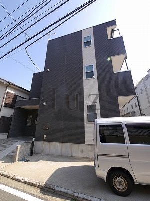 リブリエヌの外観
