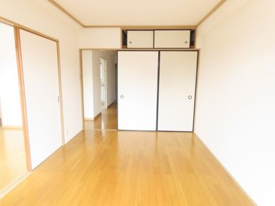 【寝室】 | ロイヤルシティセキグチ