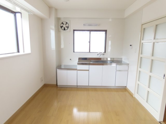 ロイヤルシティセキグチのその他