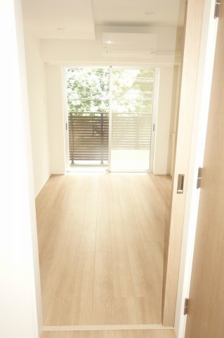ALTERNA東池袋の居間・リビング