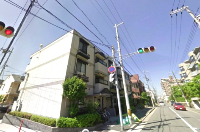 セルビシオ本山の外観