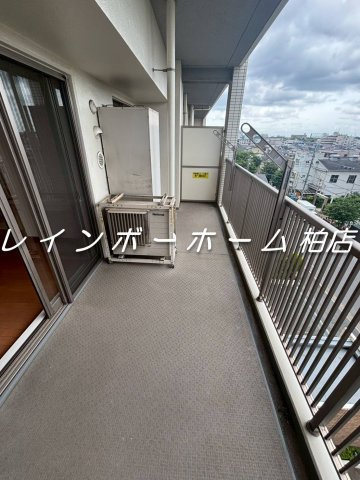 特典：仲介手数料が半額です!!のバルコニー|バルコニーがあります
