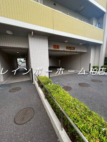 特典：仲介手数料が半額です!!