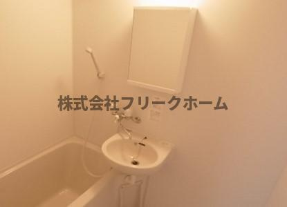 武蔵野市御殿山２丁目のアパートの洗面所