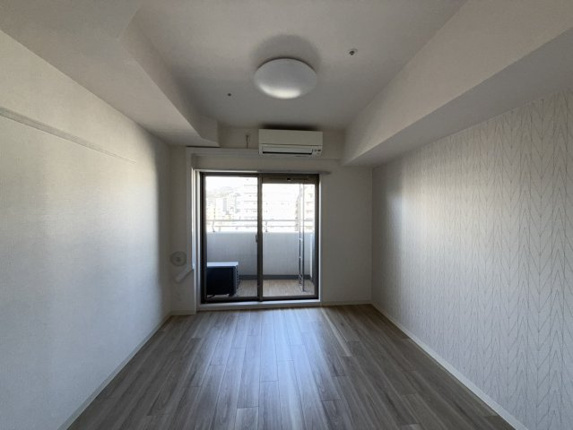 プレサンス神戸元町ミューズの居間・リビング|同物件別部屋写真