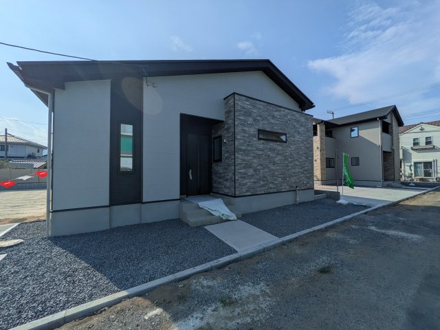日立市東大沼町12期　新築戸建　2号棟の前面道路含む現地写真|陽当たりや敷地の広さをご確認できます！
本日のご見学も可能です♪
お気軽にお電話またはお問い合わせください。