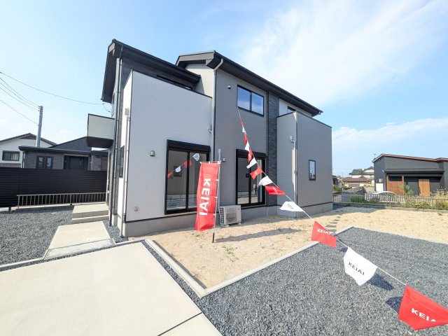 日立市東大沼町　11期　新築戸建て　2号棟の外観|【月々5万円台〜】
写真だけでは伝わらない快適さを、ぜひ現地で体感しませんか？
即日見学可能です！平日のご案内も可能です♪
お気軽にお問合せください！
