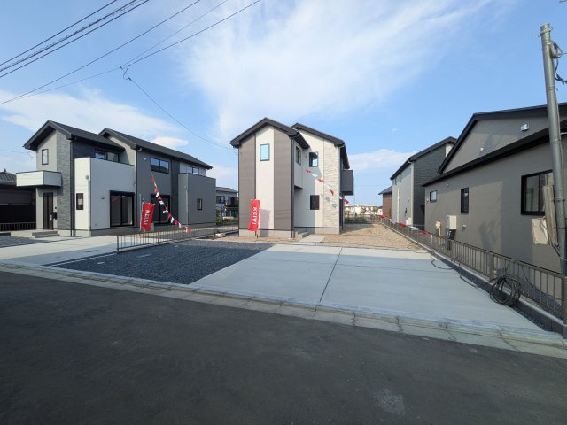 日立市東大沼町　11期　新築戸建て　2号棟の前面道路含む現地写真