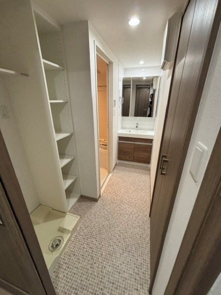 Ｔｈｅ　Ｓｈｉｎａｇａｗａ　Ｅａｓｔ　Ｒｅｓｉｄｅｎｃｅの居間・リビング|おしゃれな居間です