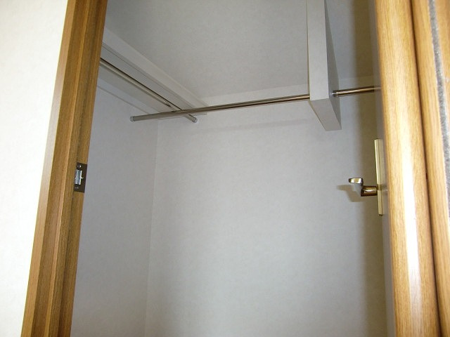 月見山1丁目戸建ての収納