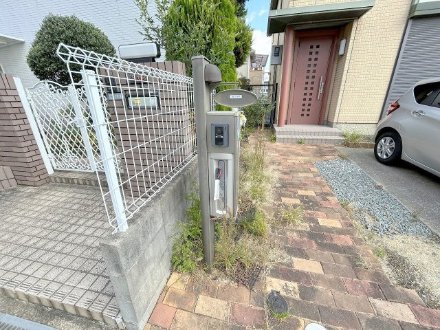 月見山1丁目戸建てのエントランス
