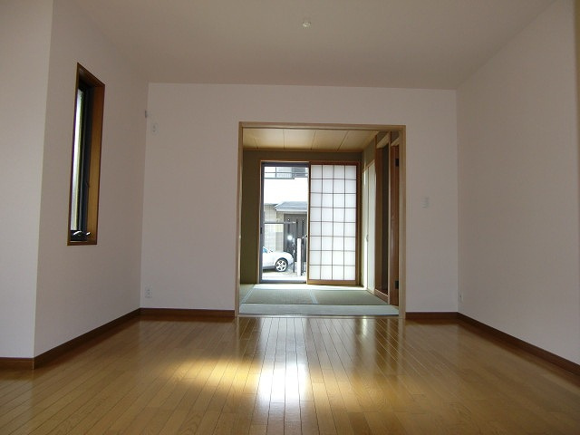 月見山1丁目戸建ての内装